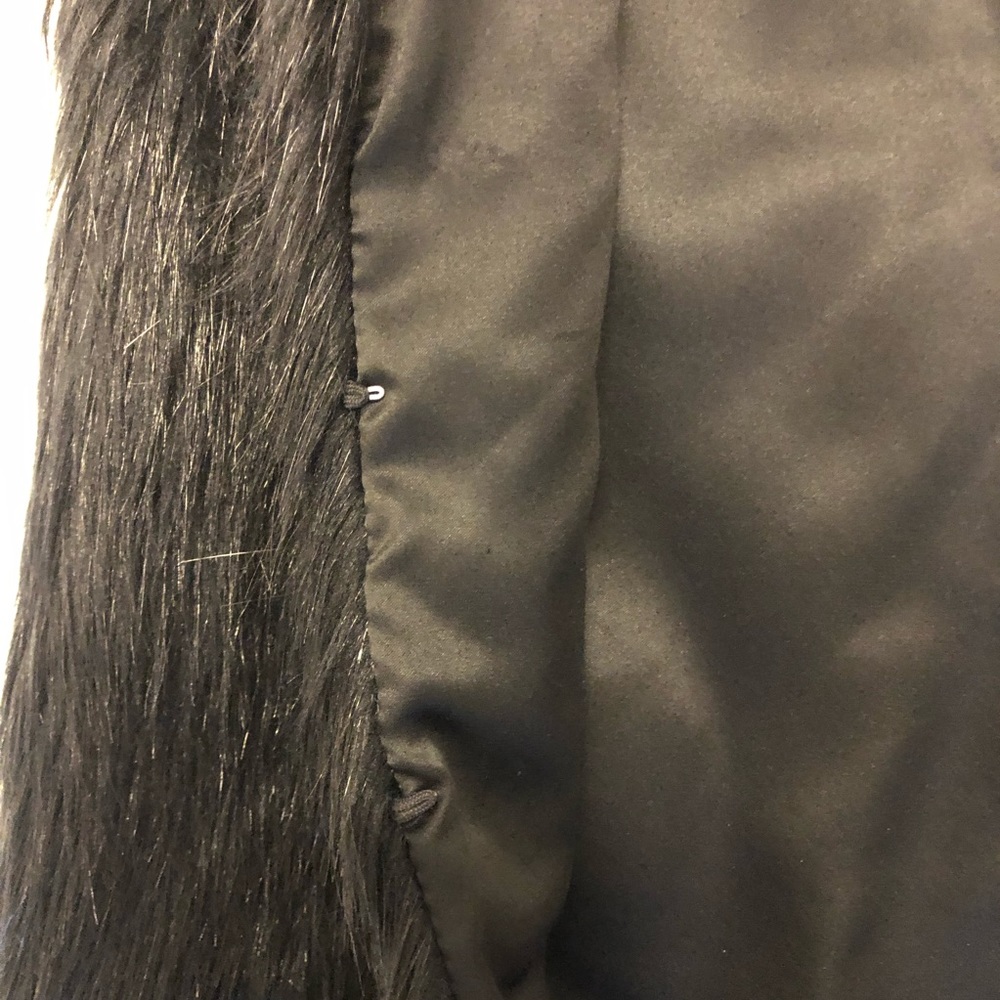 ChicWish Faux Fur Black vest Sz S - Picture 4 of 5